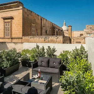 Πανσιόν Kampnar Living, Βαλέτα
